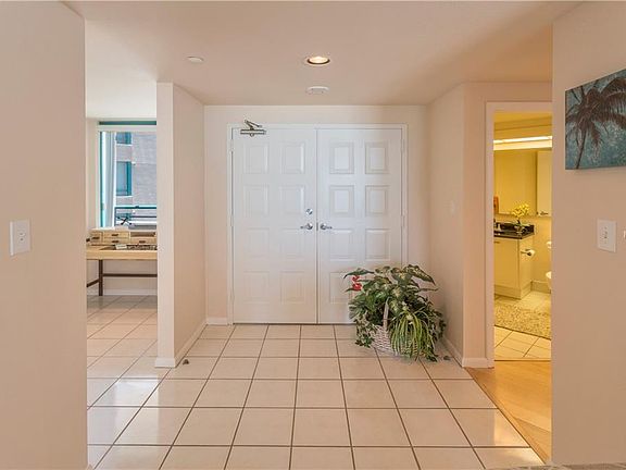 4th image of 1520 Gulf Blvd APT 1205