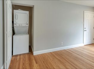 933 Brookside Ave APT C, Saint Louis, MO 63119