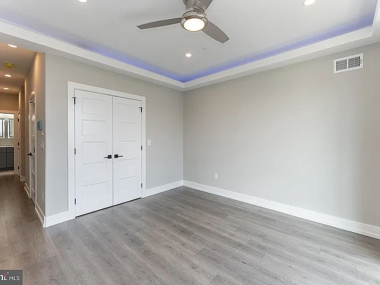 2127 N Randolph St — Photo 45
