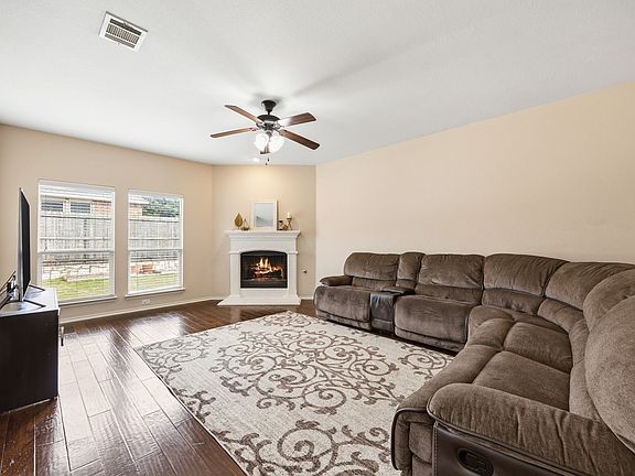 2nd image of 3602 Spring Run Ln
