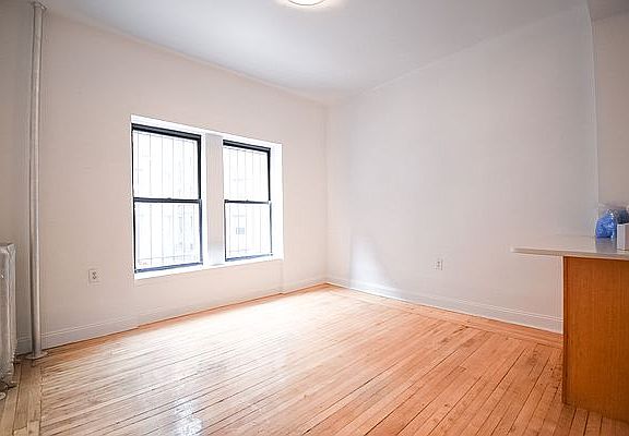 5th image of 607 W 139th St #1AA
