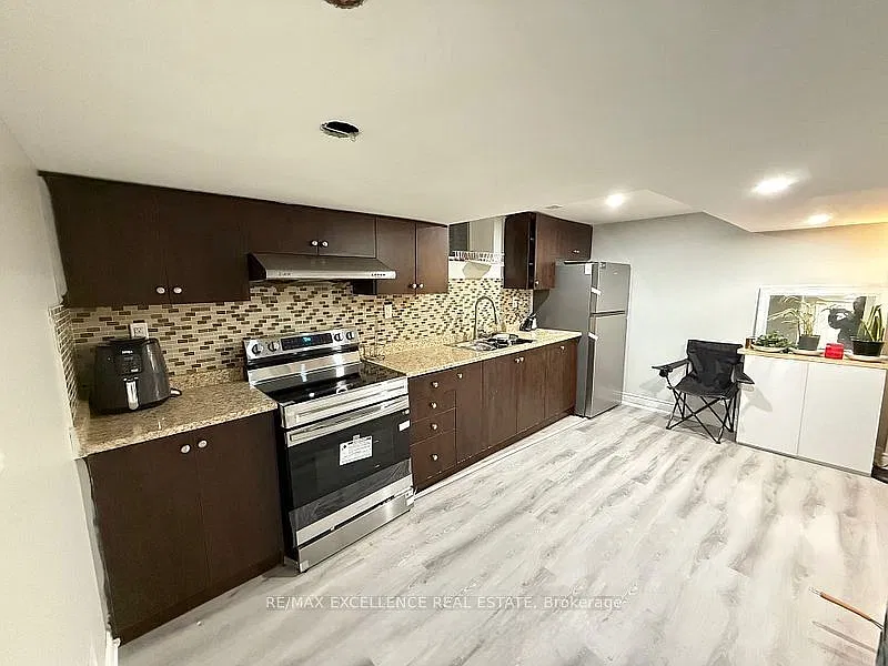 2 bed, $1,695 — Photo 4