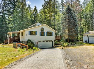 500 Mallard Lane NW, Seabeck, WA 98380