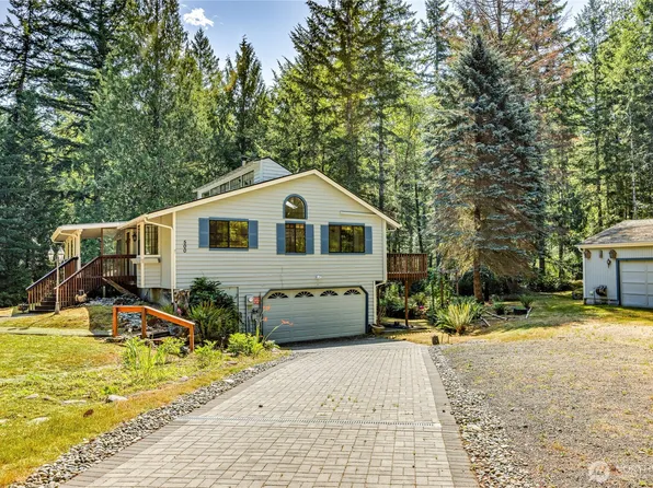500 Mallard Lane NW, Seabeck, WA 98380