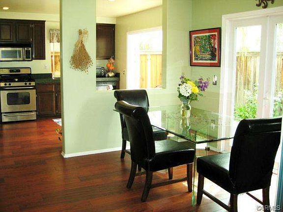4th image of 14 Sherrelwood Ct