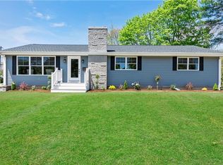 41 Landover Dr, East Greenwich, RI 02818