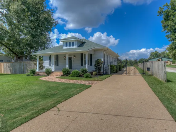 4840 Dixie Garden Dr, Shreveport, LA 71105