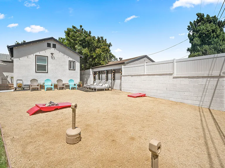 13730 Community St — Photo 76