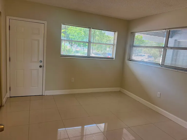 300 NE 191st St #206 — Photo 7