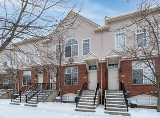 30776 Ardmore Ct, Novi, MI 48377