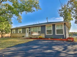 5208 Brinridge Dr, High Ridge, MO 63049