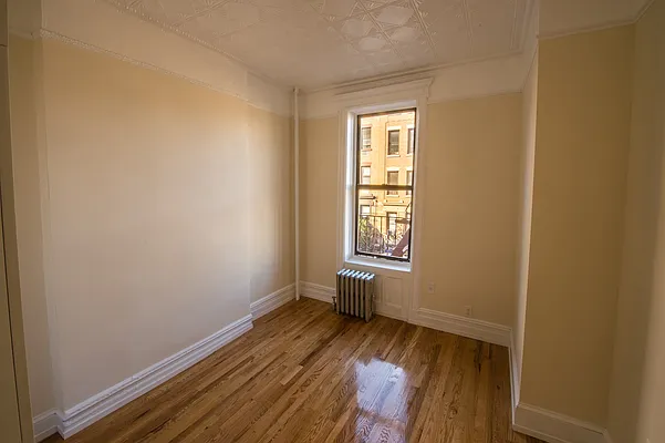 Rented by Bold New York | media 7