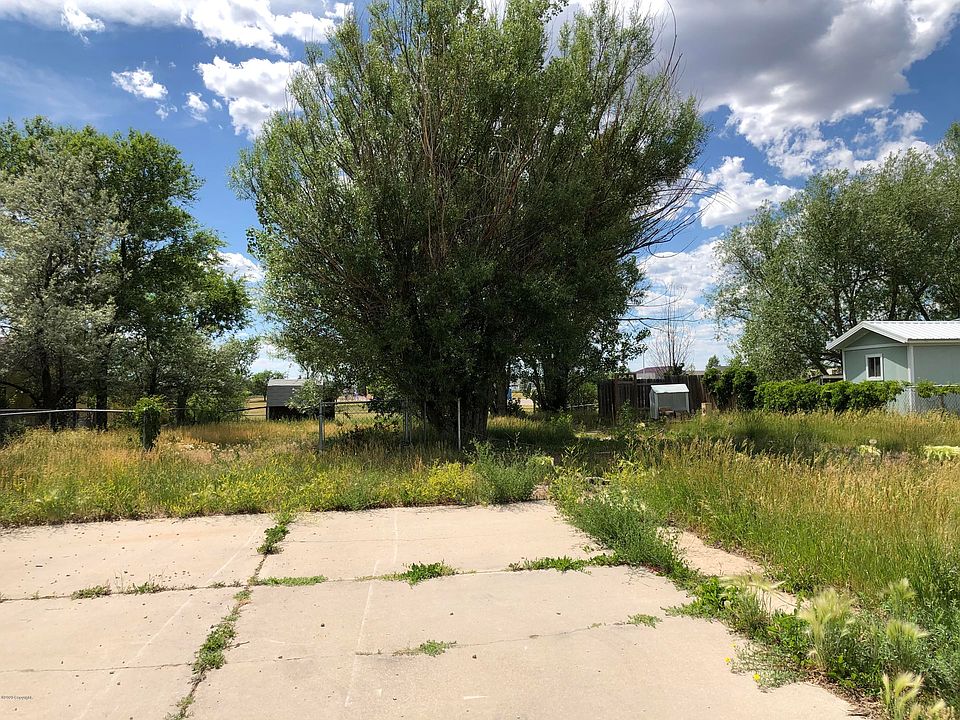 2nd image of 2608 Sammye Ave