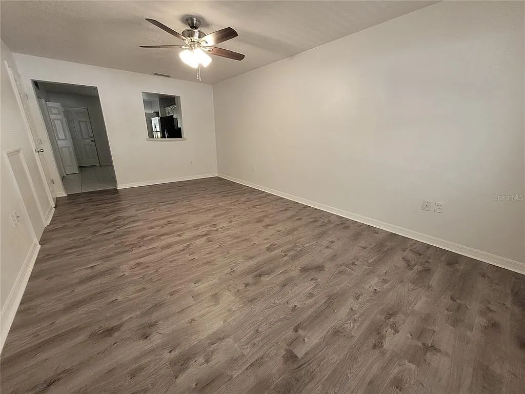 2 bed, 2.5 bath, 1142 sqft, $1,650 — Photo 4