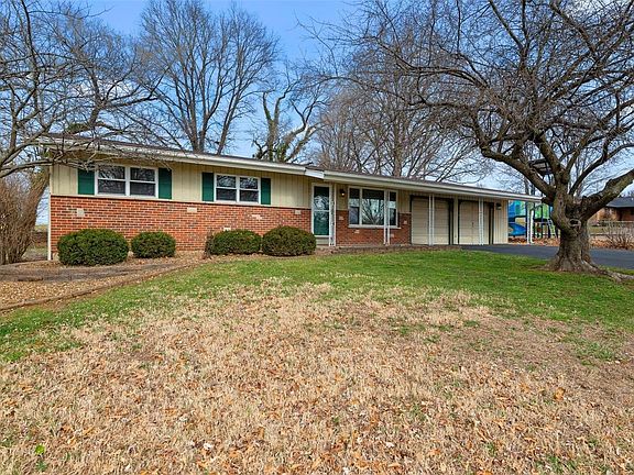 2nd image of 113 Paula Dr