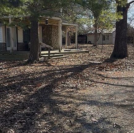 5th image of 146 Wagon Wheel Rd