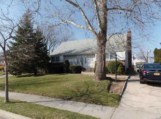 3111 Ward Ln, Wantagh, NY 11793