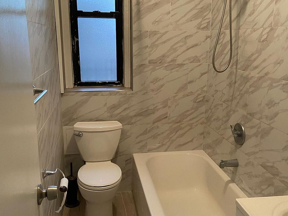 2nd image of 1802 Ocean Pkwy