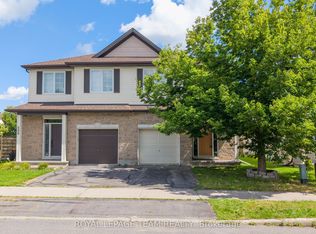 686 White Alder Ave, Ottawa, ON K1T0E8