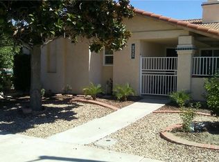 1003 Encanto Dr, San Jacinto, CA 92582