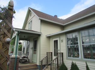 75 Lafayette St, Norwich, CT 06360