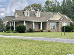 91 County Road 411, Fyffe, AL 35971