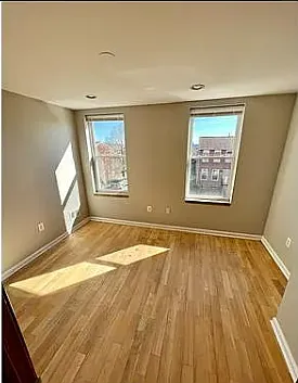 1599 Retreat St — Photo 9