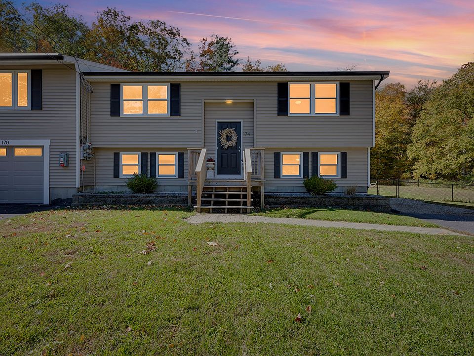 1st image of 174 N Common Rd #174