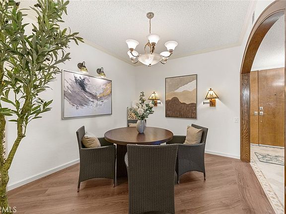 5th image of 700 S Lake Ave APT 109