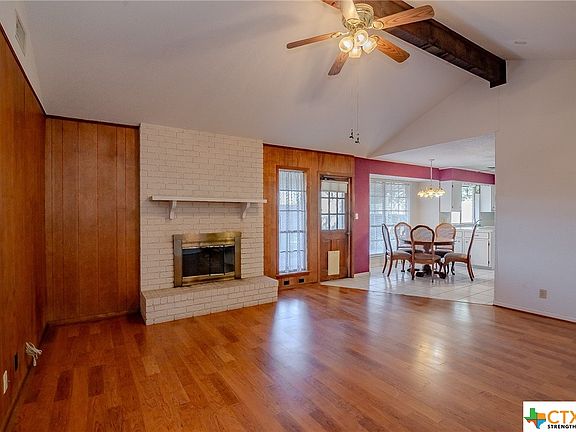 4th image of 305 Shiloh Dr