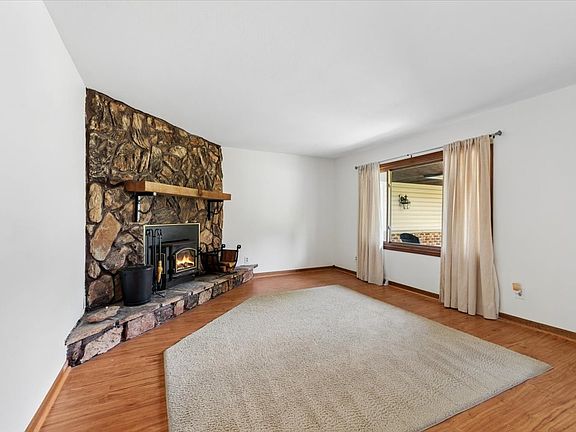 4th image of 3207 Stella Ct