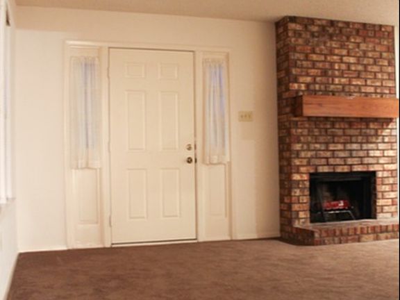 Living room/entrance