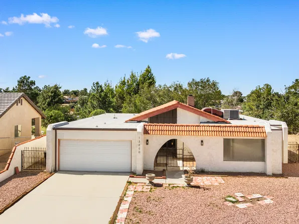 13850 Dahlgren Dr, Victorville, CA 92395