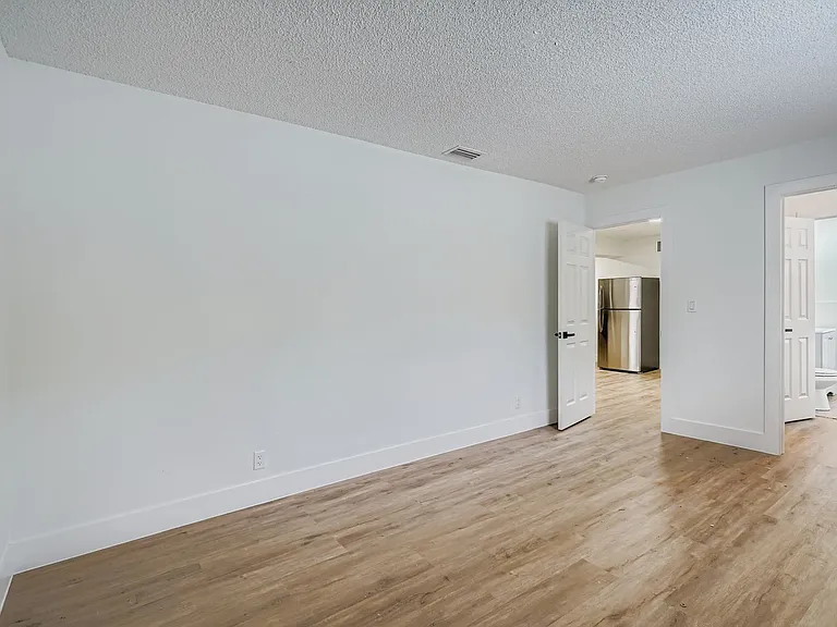 Brisa Apartment Homes — Photo 8
