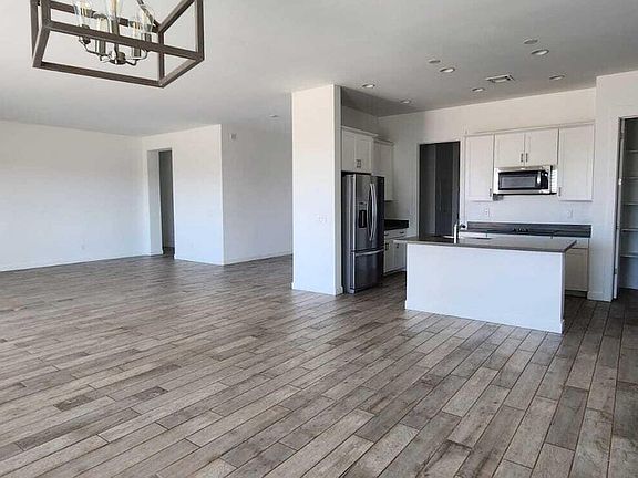 3rd image of 10131 W Camino De Oro