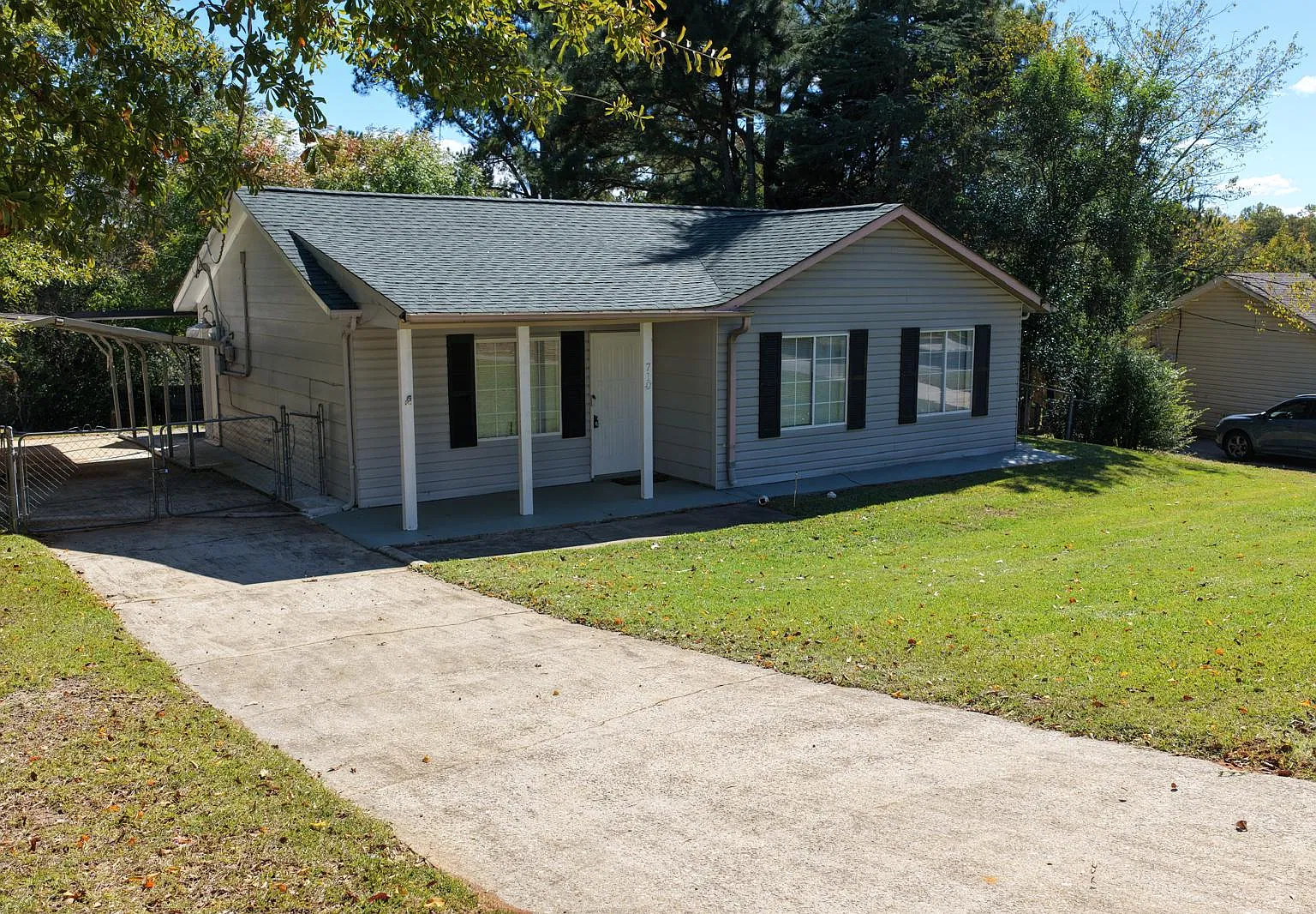 3 bed, 1005 sqft, $2,000 — Photo 2