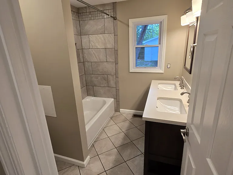 2922 Washington St — Photo 10