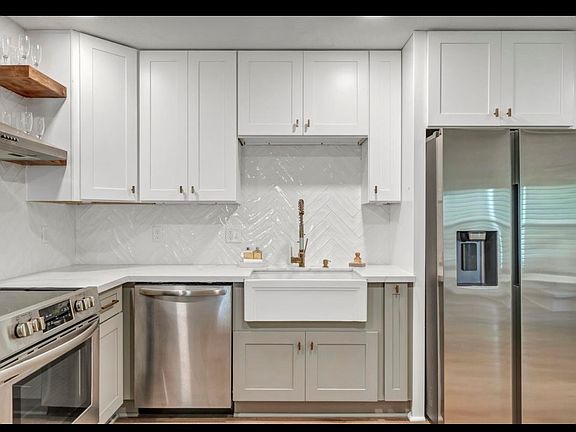 5th image of 447 Fleshman Dr