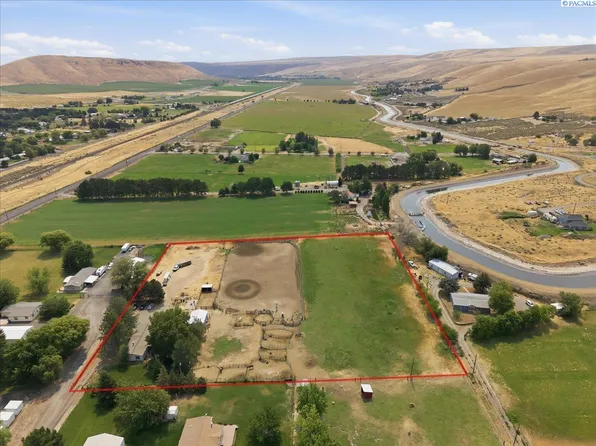 60807 E Main Pr SE, Benton City, WA 99320