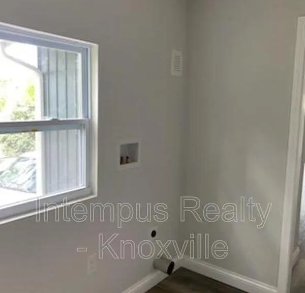 1320 Chestnut St — Photo 19
