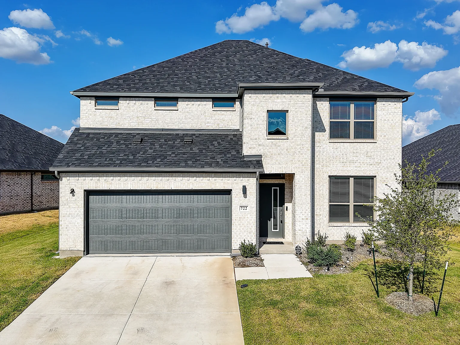 5 bed, 3617 sqft, $3,100 — Photo 1