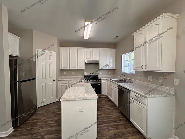424 Alero Rd — Photo 13