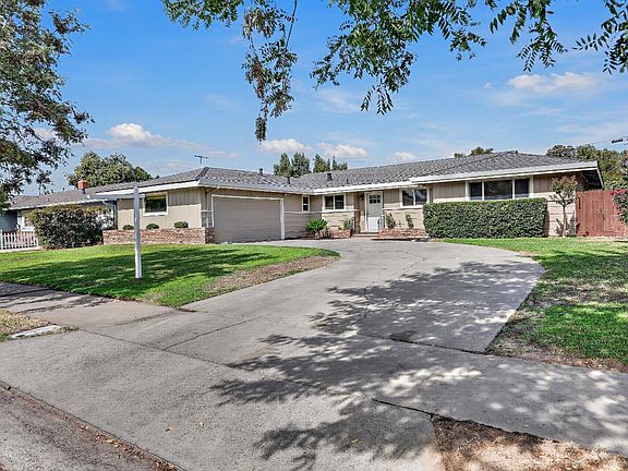 2nd image of 1523 Tamarack Ave