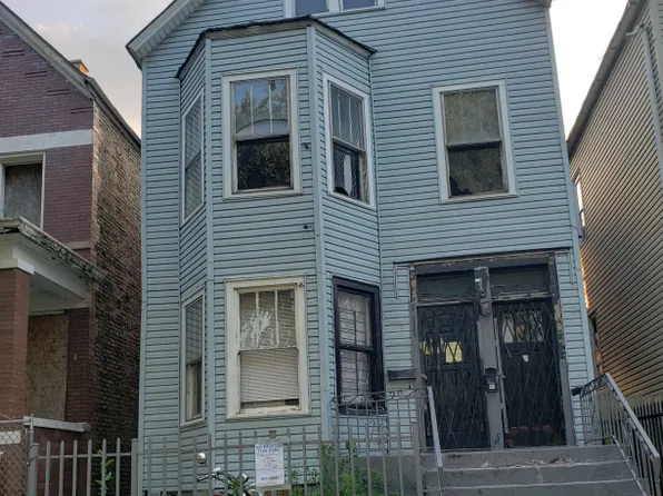 8326 S Brandon Ave, Chicago, IL 60617