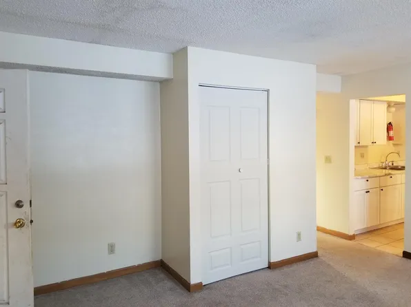 1579 Sloan St, Saint Paul, MN