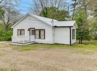 344 Falls Rd, Toccoa, GA 30577