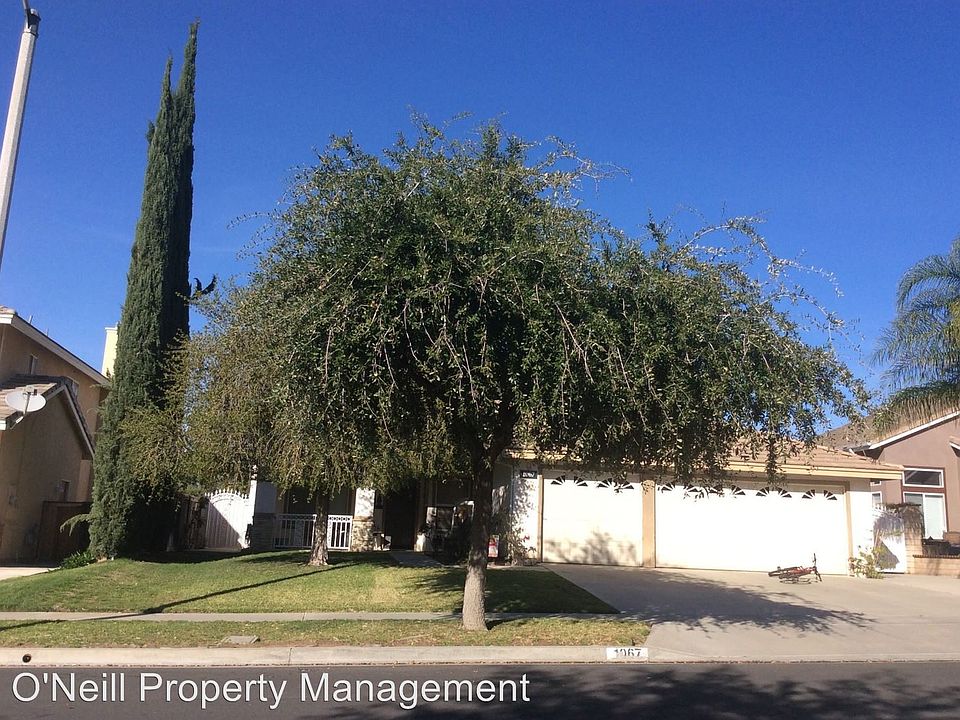 2nd image of 1067 Silvercreek Rd