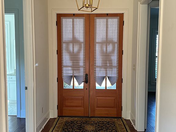 4th image of 170 Mulberry Ln