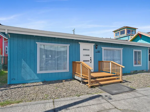 127 S Miller St, Rockaway Beach, OR 97136