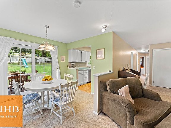 5th image of 1116 Riverview Dr